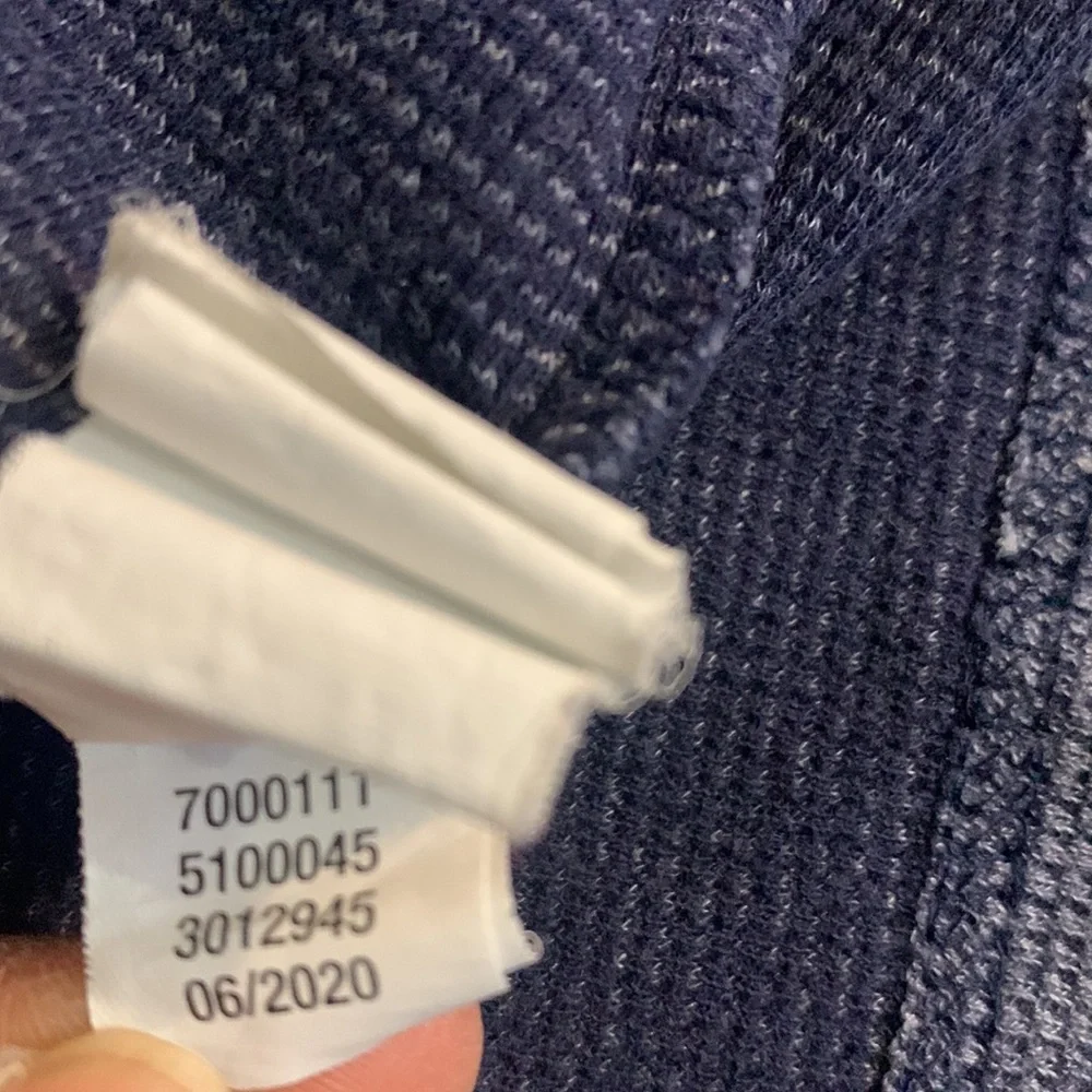 The Children’s Place Boys Top 5/6 (1)Sweater V-neck (2)Henley Buttons Lot of Two